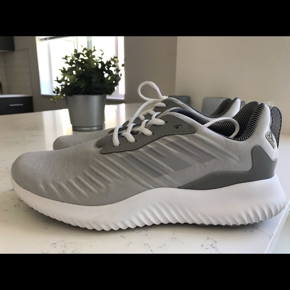 New women’s adidas shoes size 9
